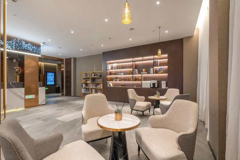 Homeinn Plus Hotel (Jining North Bus Station Vocational College) - Image 1