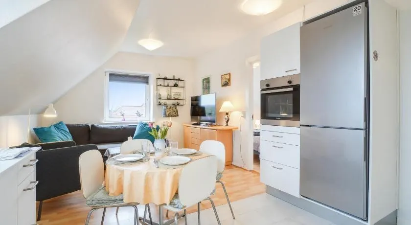 Ama Hyg Atelier Copenhagen-LOVELY TOP FLOOR Apart -NEAR AIRPORT-METRO AND THE BEACH - Image 1