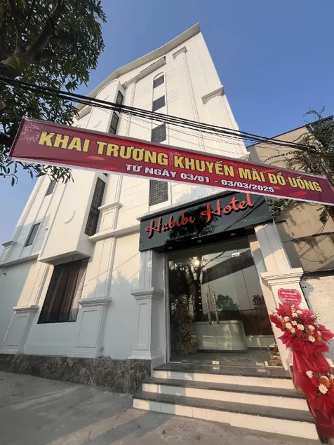 Habibi Hotel - Image 1