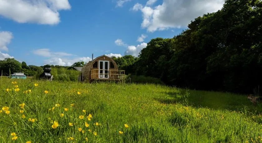 Beautiful 1 bed Glamping pod in Battle - Image 1