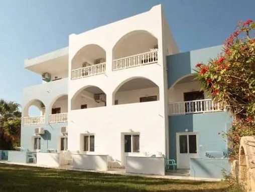 Marina Hotel - Image 1