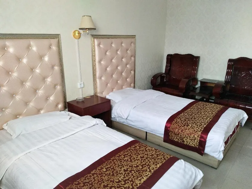 Chengnan Hotel - Image 1