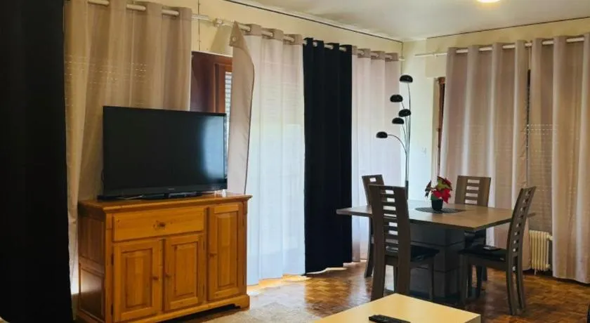 Appartement avec Terrasse & Parking Prive - Centre Thonon - Image 1
