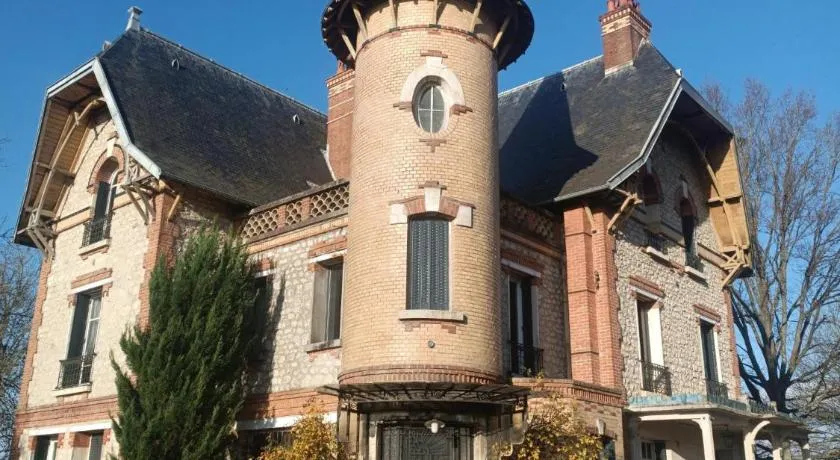 Le Cottage des chats - Image 1