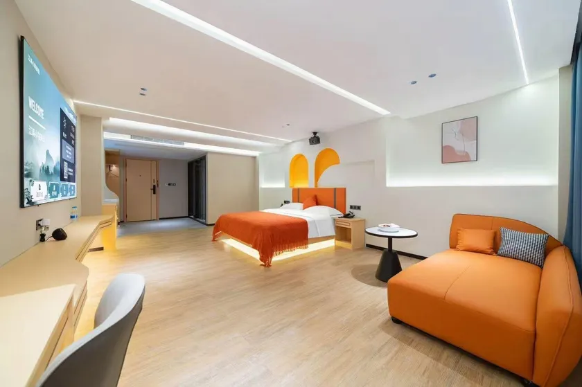 Geboekt Hotel - Image 1