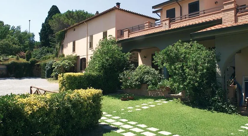 Ranch Hotel - Image 1