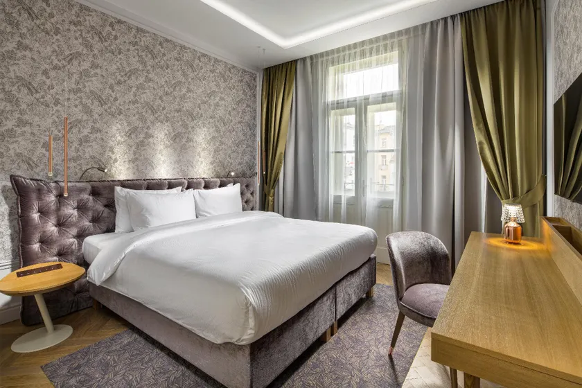 Mamaison Hotel Riverside Prague - Image 1