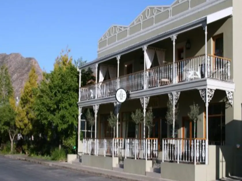 The Vic 1906 Self Catering Units - Image 1