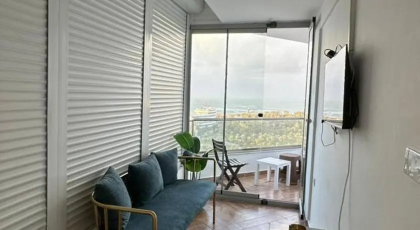 Sheraton Palace Sea View - Image 1