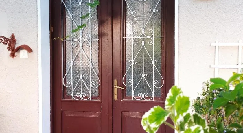 Guest House Izola - Image 1