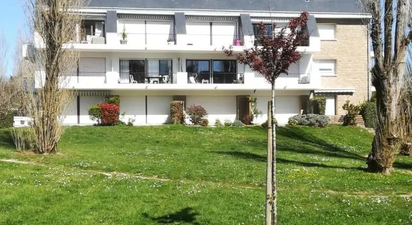 Près de la mer - Image 1