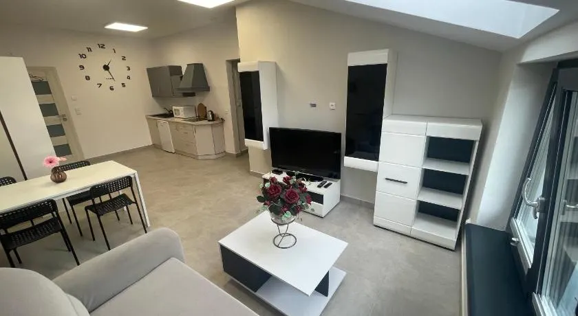 Apartament II w Centrum - Winda - 50 metrów od Starego Rynku - Image 1