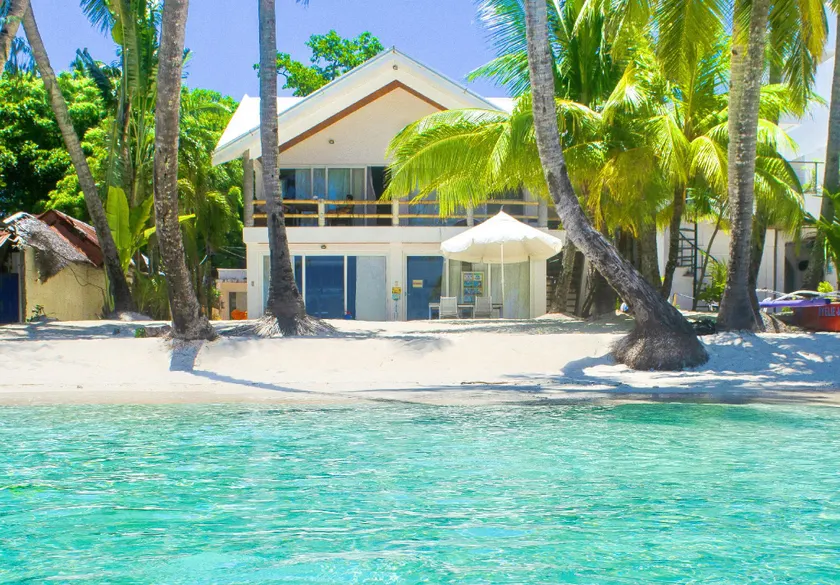 Mabuhay Beach House - Image 1