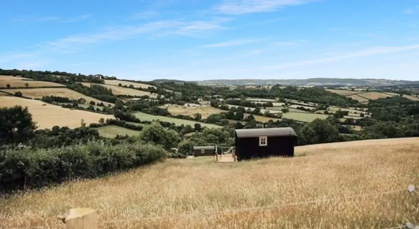 Ash Hut Wiveliscombe - Image 1