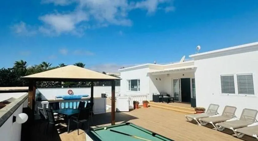 Villa Marina Deniz med privat opvarmet pool + poolbord + Air Con * - Image 1