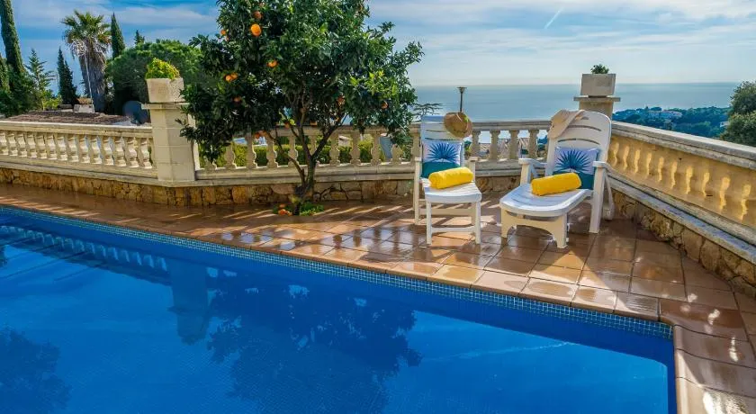 Villa Vista Piscina Vistas Mar Barbacoa Aire Acondicionado - Image 1