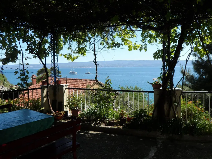 Apartment Mari A1 Krilo Jesenice, Riviera Omis - Image 1