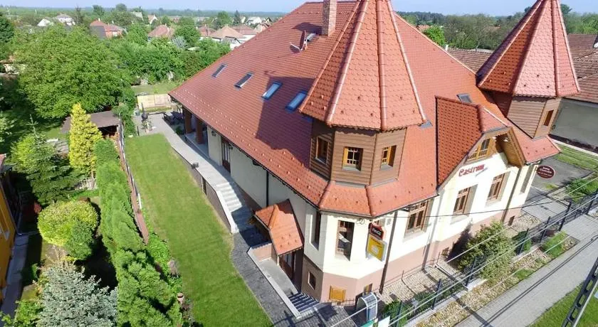 Castrum Vendégház - Image 1