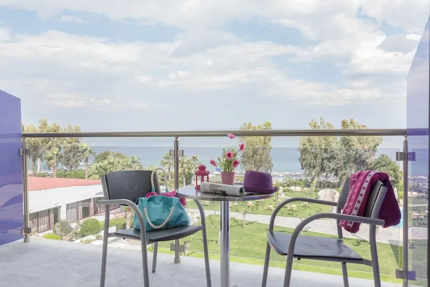 Golden Coast Hotel & Bungalows - All Inclusive - Image 1