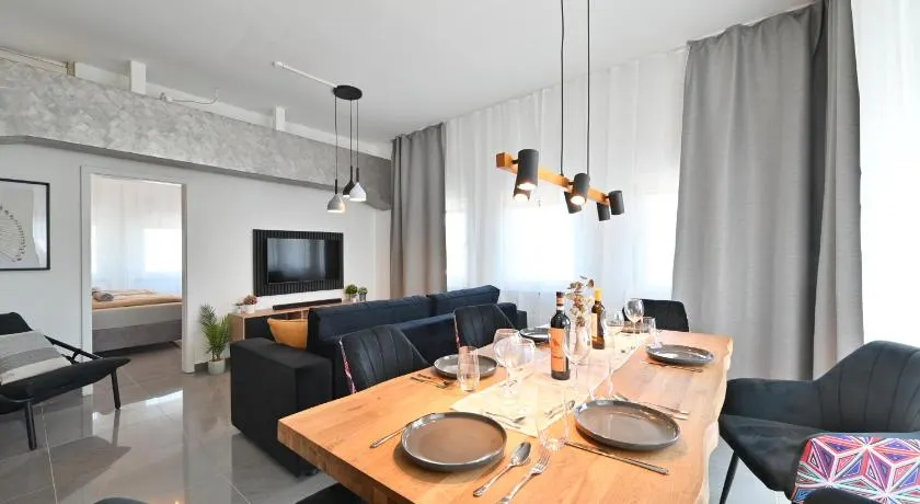 Yello Homes - Luxus Loft für bis zu 7 Personen nähe Airport & Messe, Tischfußball & Whirlpool - Image 1