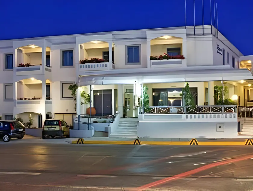 Ariadne Hotel - Image 1