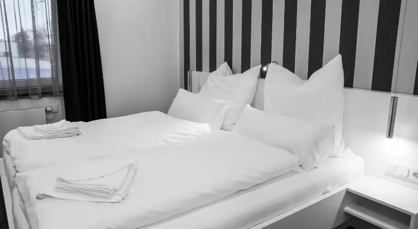 OK Das Businesshotel - Image 1