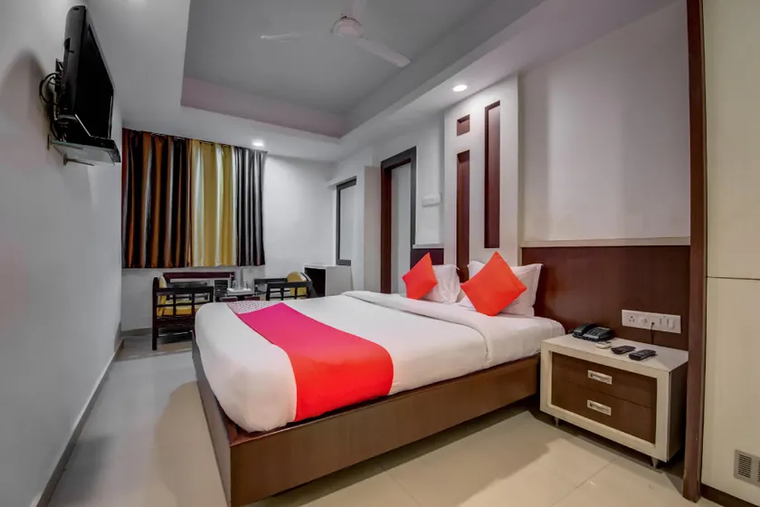 Hotel O Park Street Inn - Image 1
