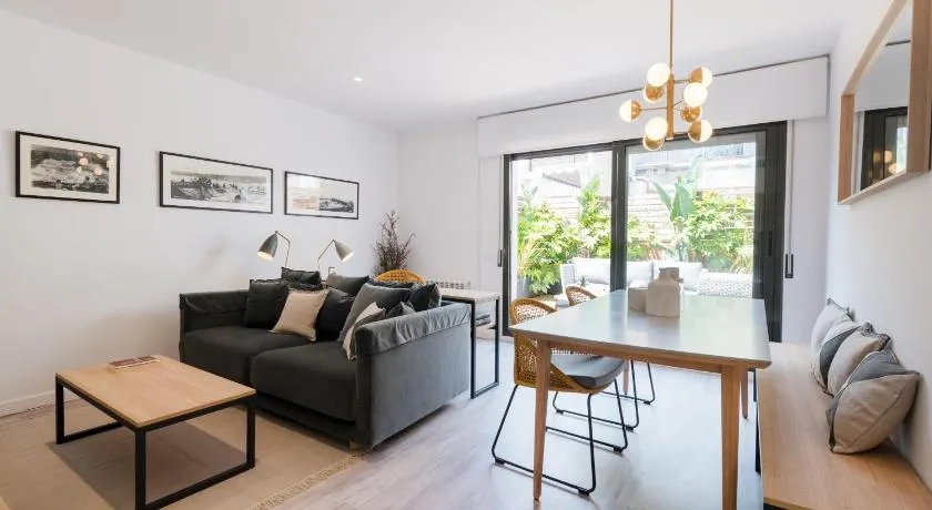 Duplex Ègara af Petit Luxe - Image 1