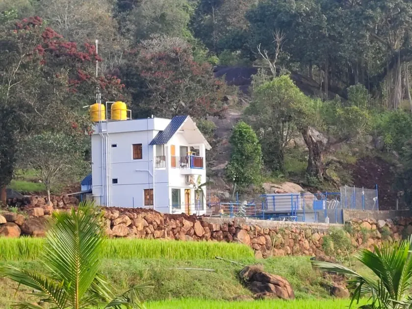 Natha's Hill View Resort - Image 1