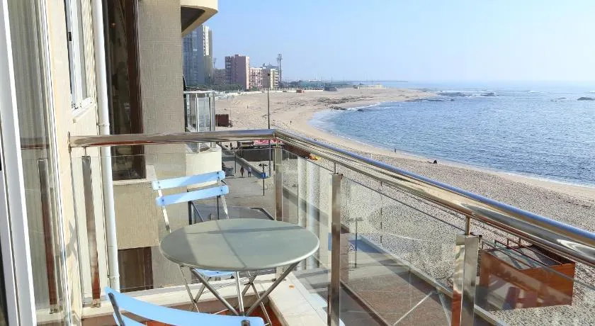 Em Cima Da Areia - Image 1