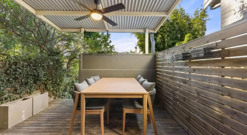 Glebe Retreat with Parking & Outdoor Dining - Image 1