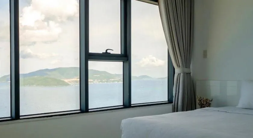 Infinity Sea View Apartment - Image 1