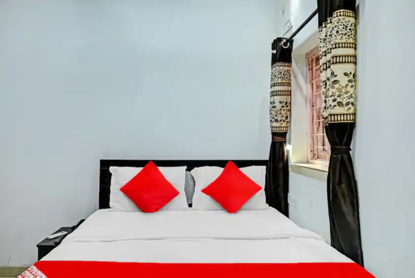 Goroomgo Laxmi Guest House Jadavpur Kolkata - Image 1