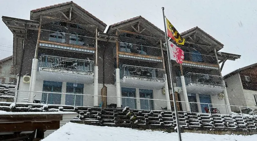 Lake View Residence - Image 1