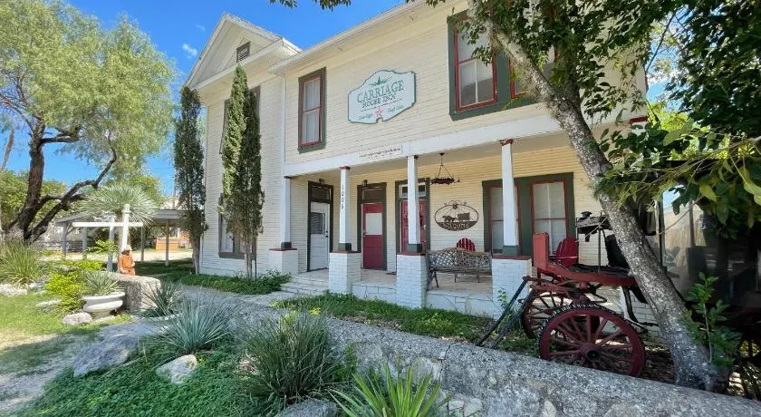 Carriage Inn - Tarpley Suite 5 - Image 1