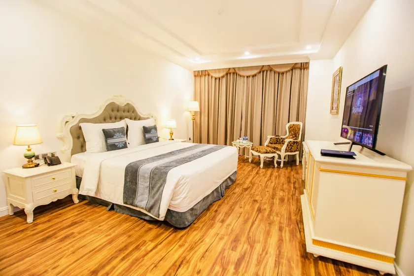Minh Phu Diamond Palace hotel - Image 1