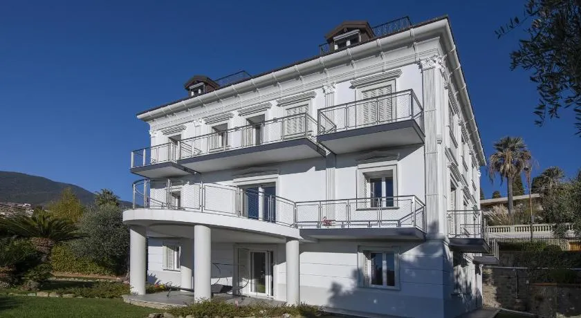 La Lincolnia - with Garden and Seaview - Happy Rentals - Image 1