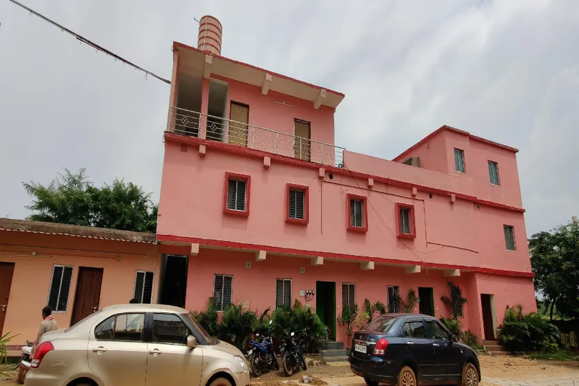 SPOT ON Senapati Inn Khandagiri - Image 1