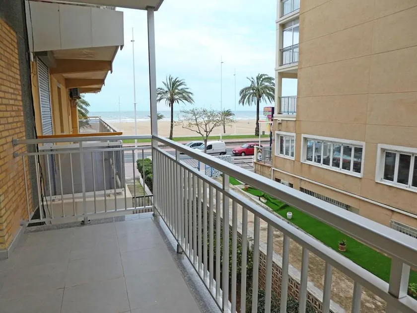 Apartamentos GandA­a Primera LA­nea De Playa 3000 - Image 1
