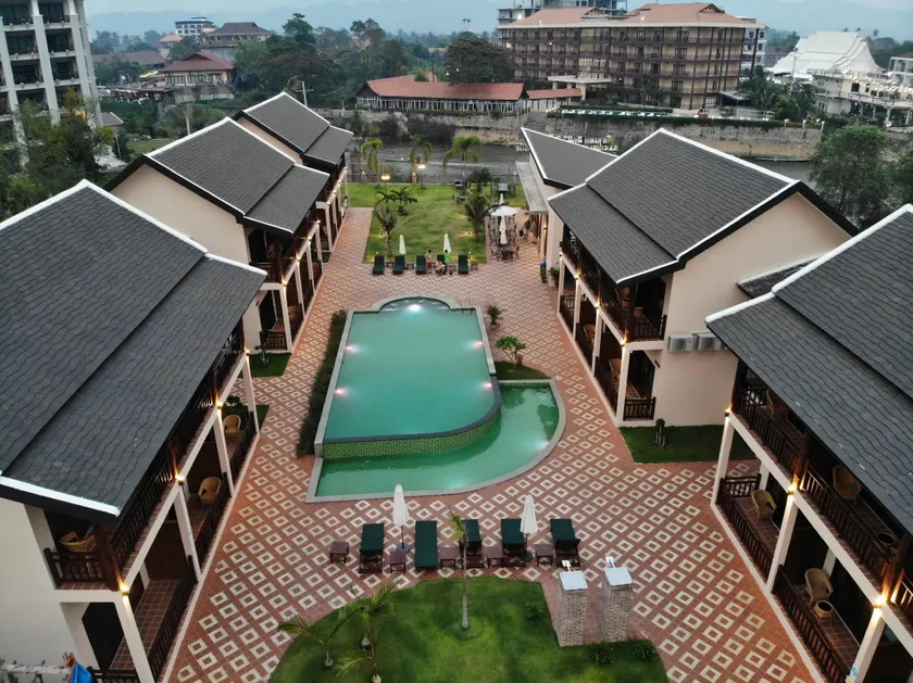 Saksiri Riverside Boutique Hotel - Image 1