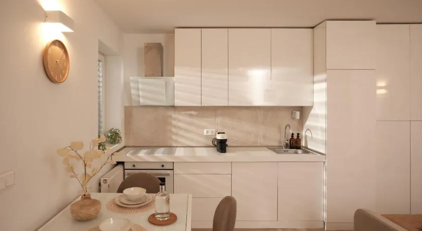 Doboz Apartments - Image 1
