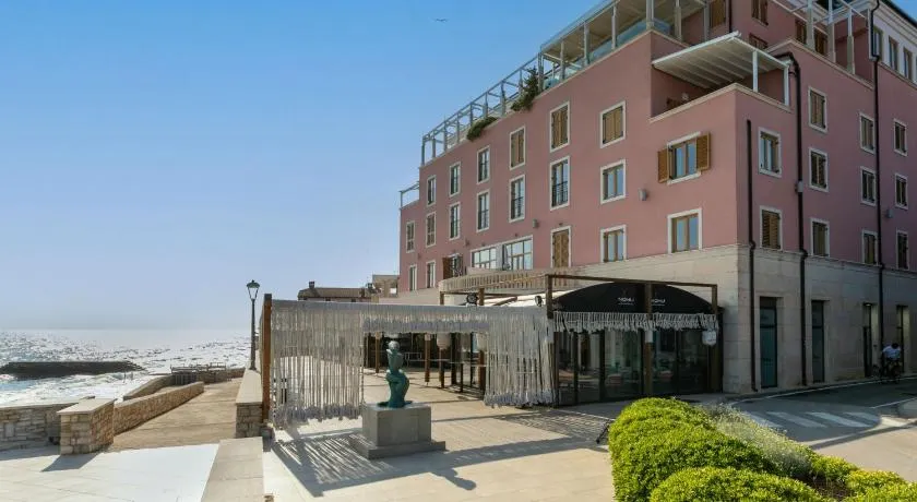 Apartment Aparthotel Rotonda Inn-1 by Interhome - Image 1