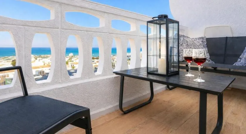 Amber Signature Apartment - Image 1