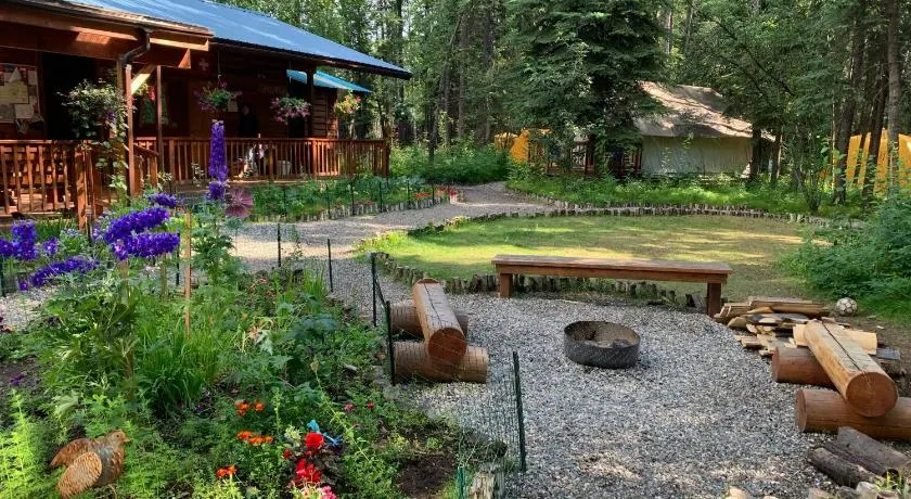 Sven's Basecamp Hostel - Image 1