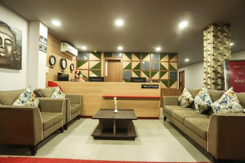 VIPs Hotel Olive - Image 1