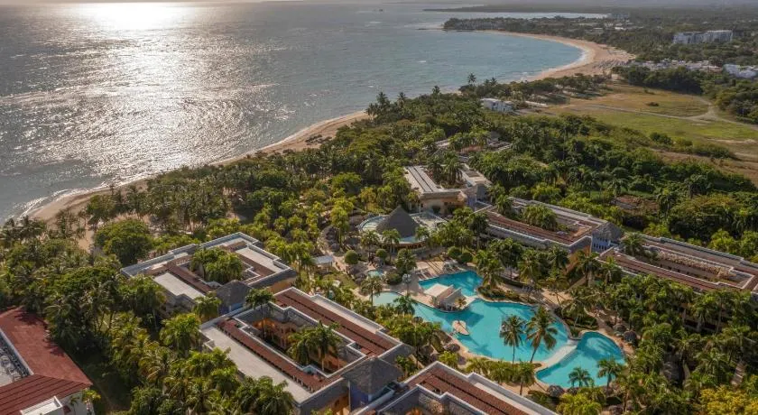 Iberostar Waves Costa Dorada - All Inclusive - Image 1