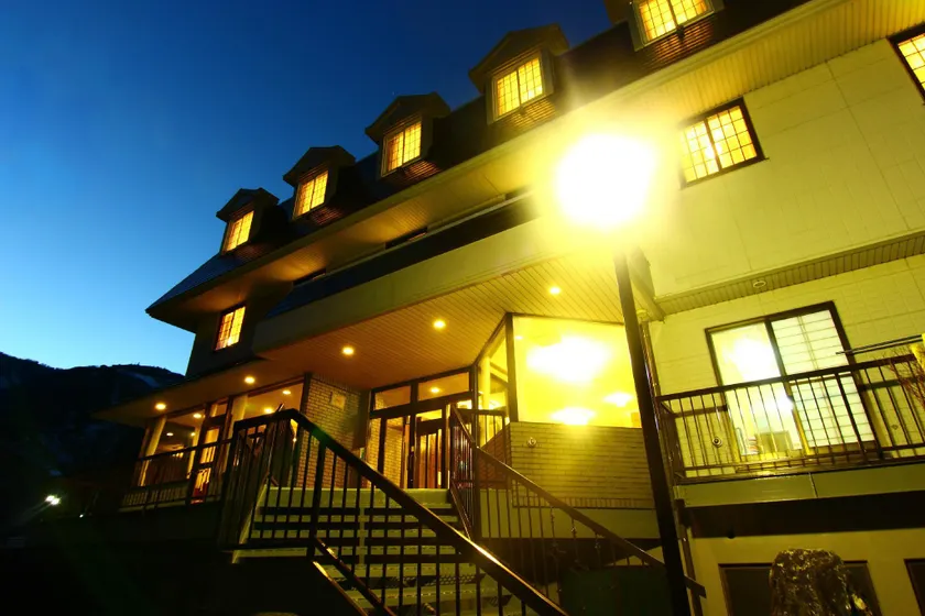 Hotel Utopia - Image 1