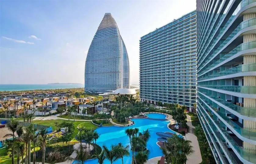 Sanya Haitang Bay Yates Holiday Apartment - Image 1