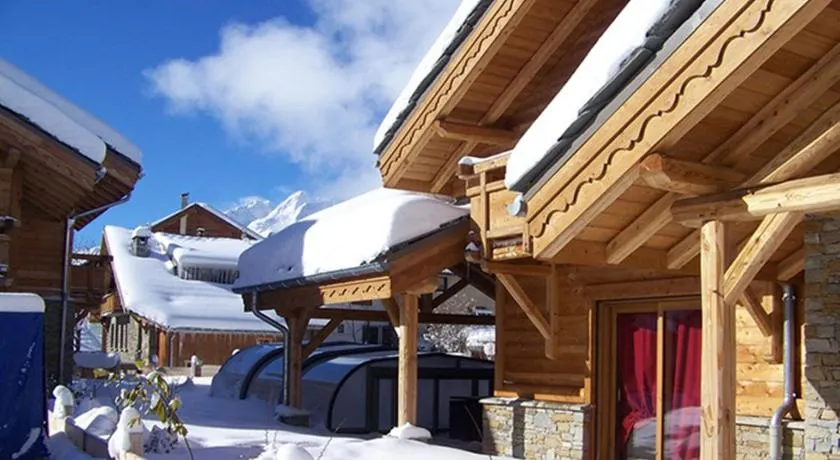 Odalys Chalet Le Loup Lodge - Image 1