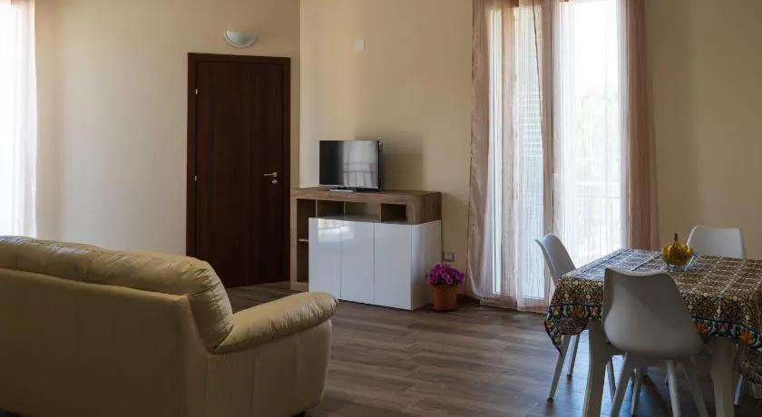 Limpiados Housing - Image 1